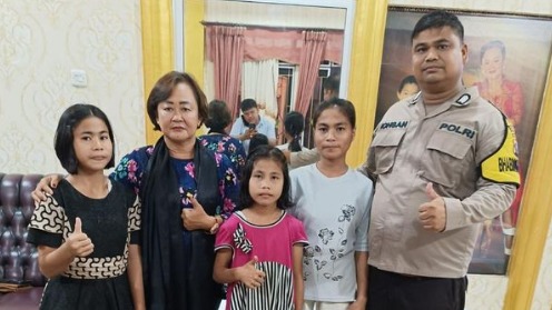 polisi rawat dan urus 5 anak janda yang ditahan kejaksaan di nias selatan 58607