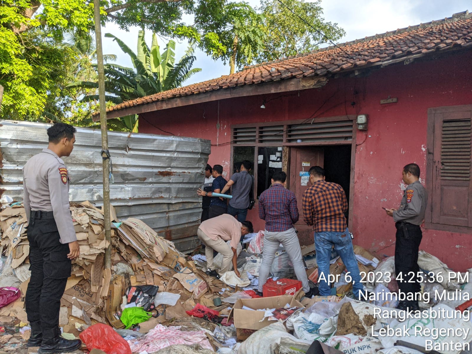 polisi selidiki temuan ribuan kip dijual ke rongsokan di banten 56497