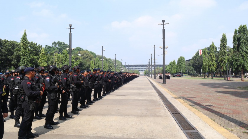 polisi siapkan sebanyak 5 614 personel untuk amankan pelantikan anggota dpr mpr besok 79403