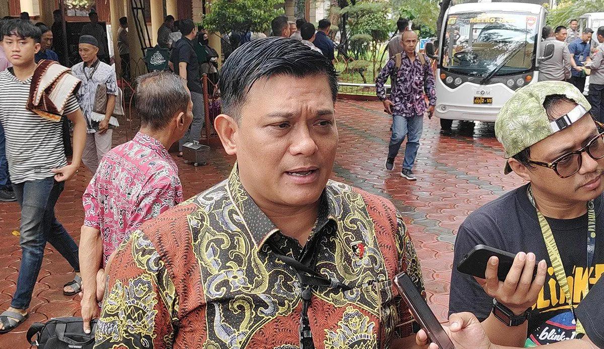 polisi tahan satu tersangka kasus pornografi 69364