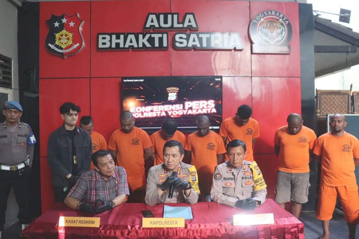 polisi tangkap 7 pelaku penusukan 2 santri di yogyakarta 80371 1