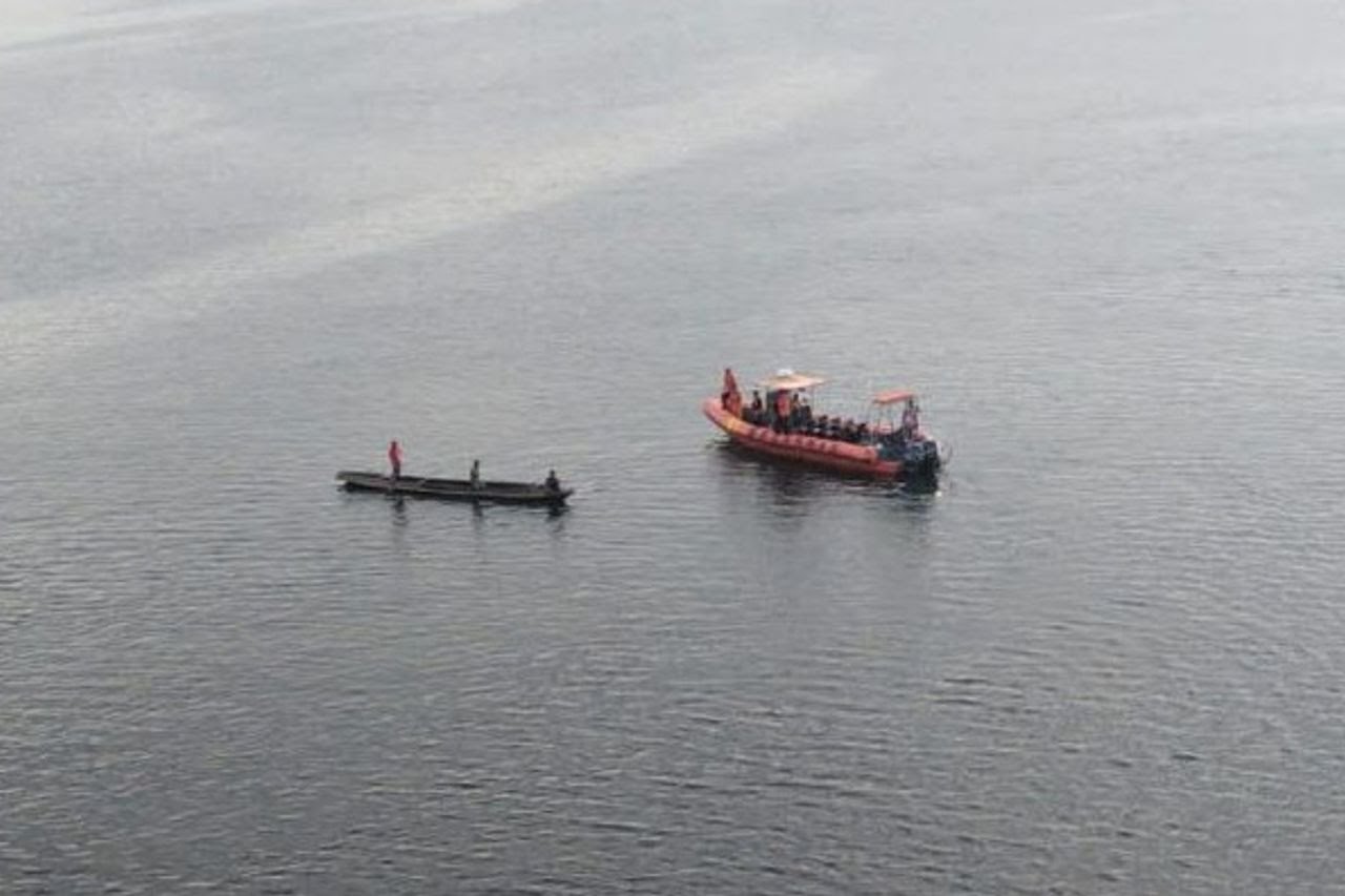 polisi terus cari pria yang lompat dari jembatan bahteramas kendari 60244