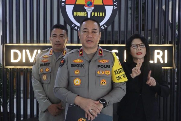 polisi tetapkan sopir bus rosalia tersangka kecelakaan di tol batang semarang 72523
