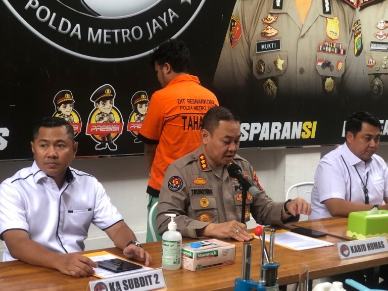 polisi tetapkan tersangka pembuat liquid vape berisi sabu 53387