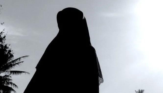 polisi usut 6 santriwati pegang senjata laras panjang 61693