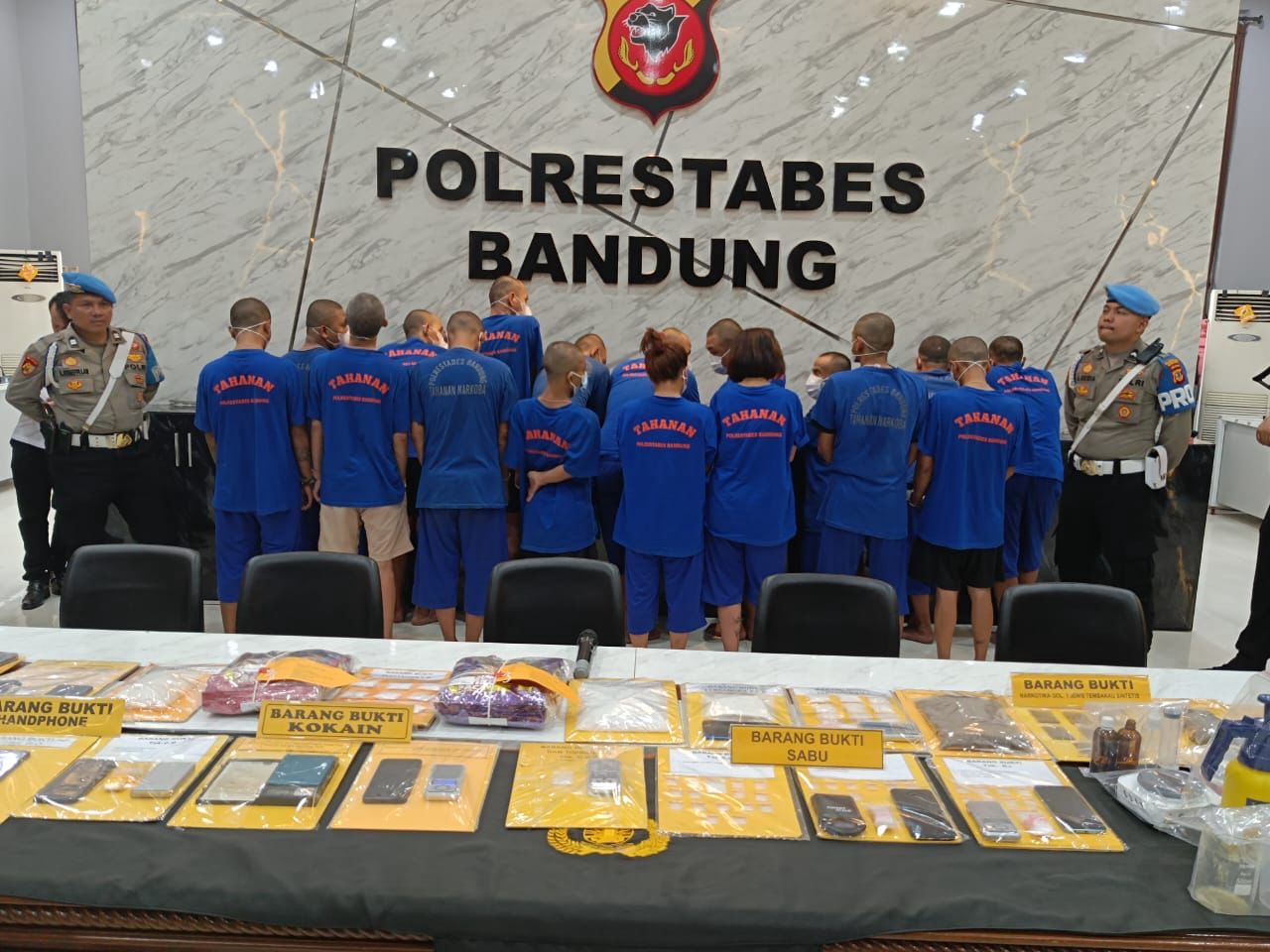 polres bandung tangkap bandar kokan dan sabu 80796 1