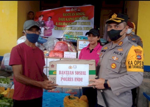 polres ende gelar misi kemanusiaan di tengah bencana erupsi gunung lewotobi 68918