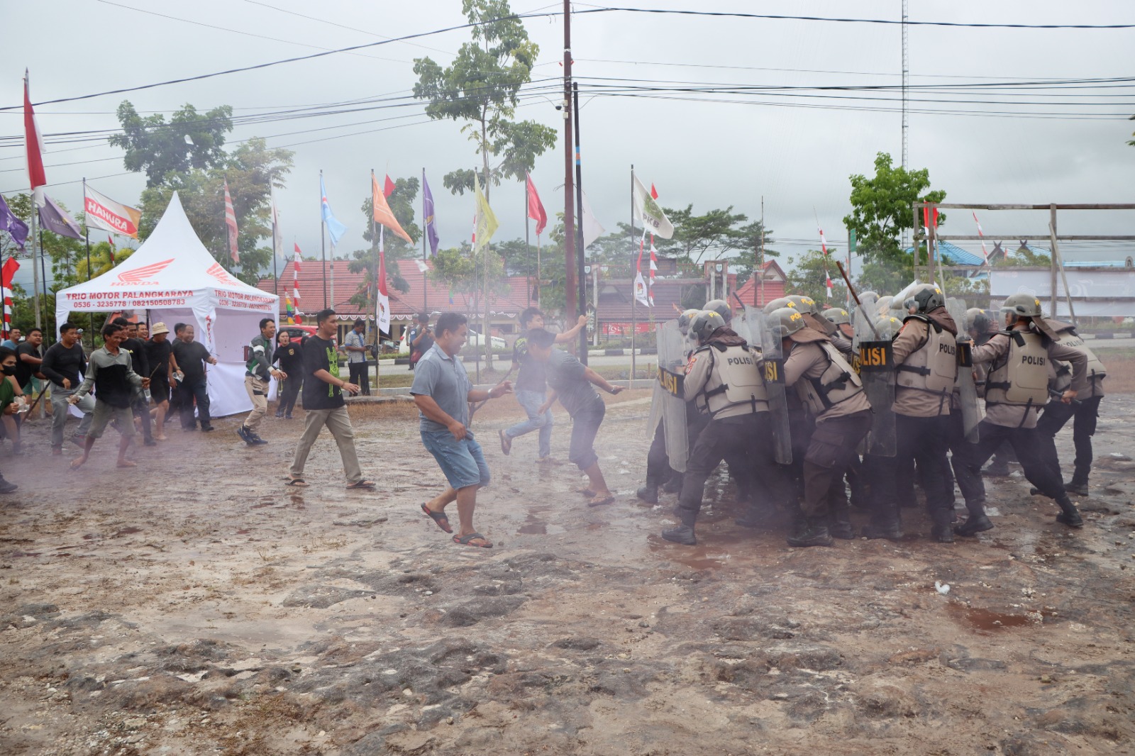 polres gunung mas gelar pagelaran sispamkota siap amankan pilkada 2024 77935 1