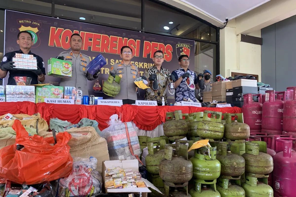 polres jakut ungkap kasus pengoplosan gas subsidi 83858 1