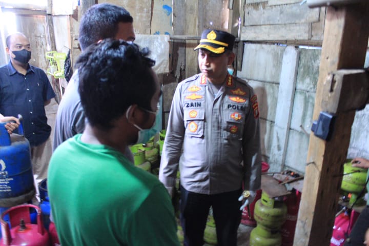 polres metro tangerang kota membongkar praktik pengoplosan gas elpiji subsidi ke non subsidi rumahan 51803