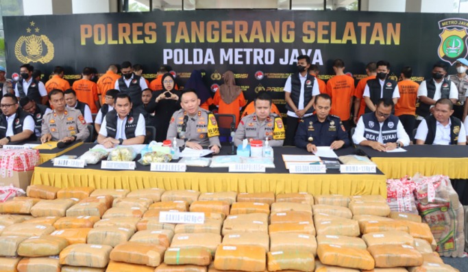 polres tangsel berhasil ungkap penyalahgunaan narkotika dan sita sabu hingga ganja 80224