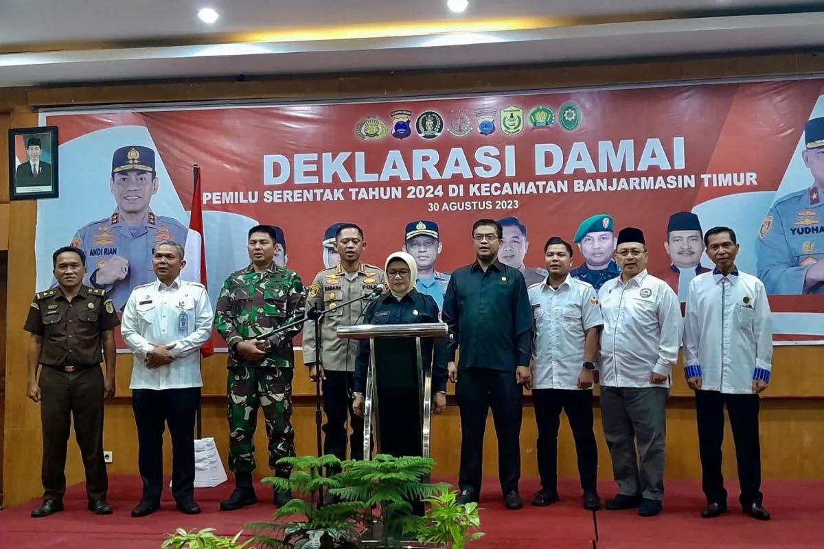 polresta banjarmasin deklarasikan pemilu damai tahun 2024 62957