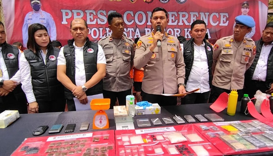 polresta bogor tangkap 21 pengedar narkoba sita ganja dan sabu 54279