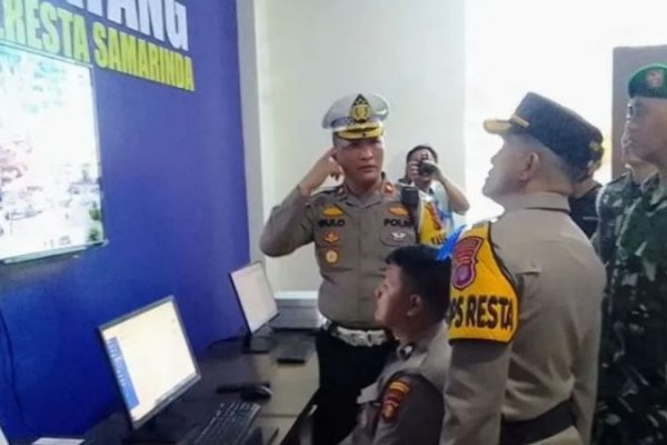polresta samarinda pantau pelanggaran melalui kamera 54503