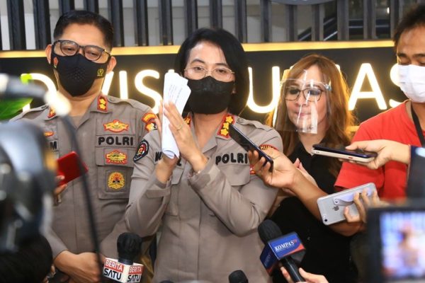 polri cekal 4 tersangka petinggi act ke luar negeri 48612 1