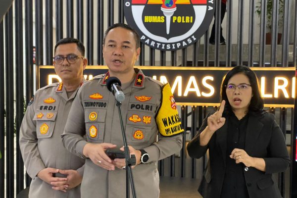 polri delapan orang terduga teroris ditangkap pernah ikut pelatihan militer 72837