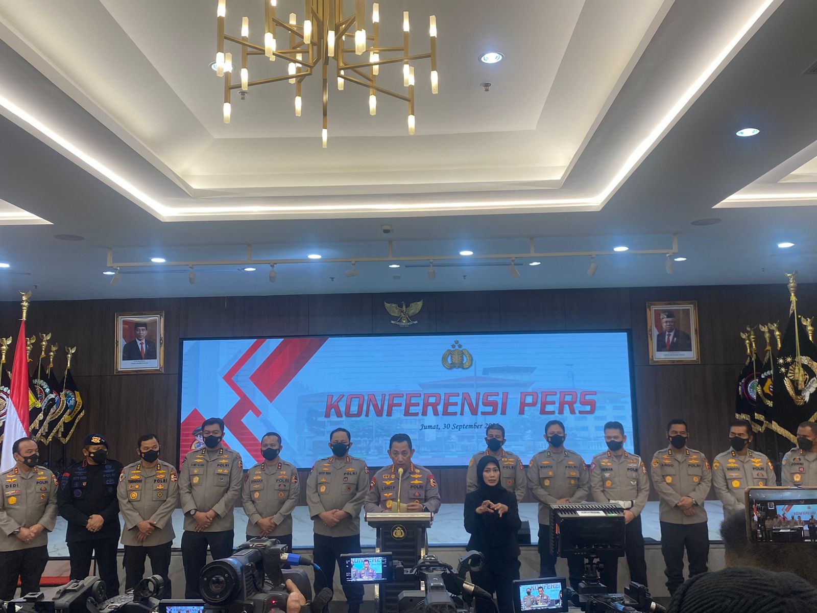 polri kerahkan 1 800 personel di papua siap backup kpk tangkap lukas enembe 50237