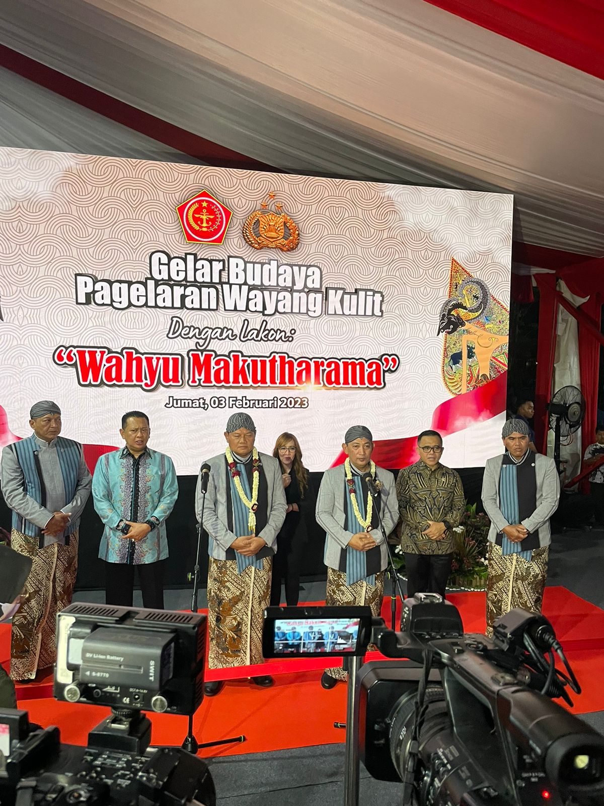 polri lestarikan wayang kulit yang sudah diakui unesco 54125