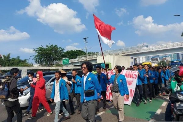 polri menyiagakan personel gabungan untuk pengamanan demo di jakarta 49660