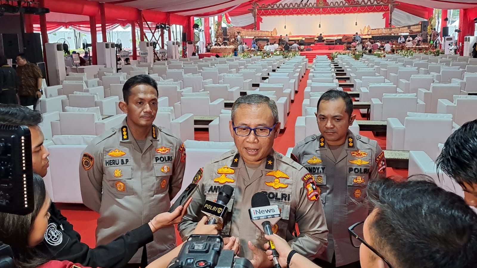 polri merawat budaya wayang kulit di hari bhayangkara 60682
