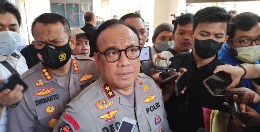 polri sudah cek cctv di stadiun kanjuruhan 50464