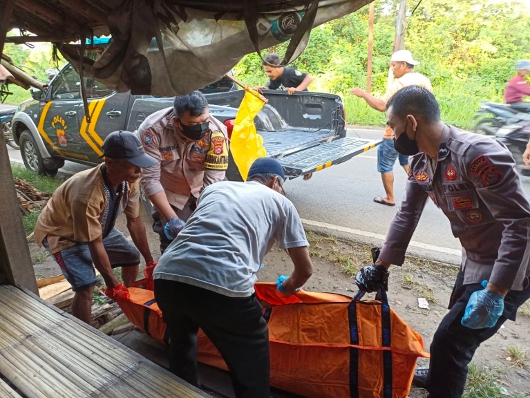 polsek rangkasbitung datangi tkp penemuan mayat di kampung cilangkap 52506