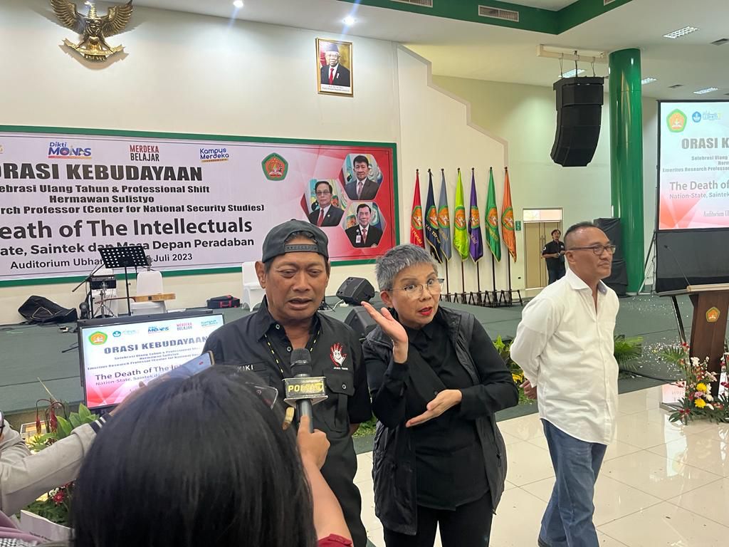 prof hermawan sulistyo orasi budaya di universitas bhayangkara 61430