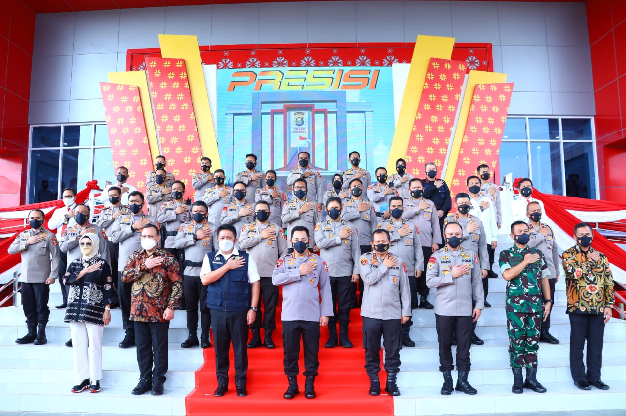 resmikan gedung presisi dan rs bhayangkara di palembang kapolri harap pelayanan masyarakat dan anggota makin optimal 45509 1