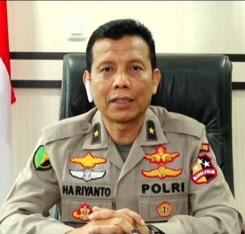 rs polri rawat bayi yang ditemukan di aliran kali ciliwung 47284