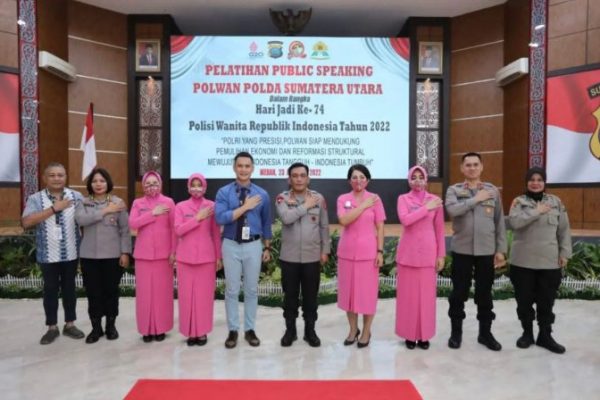 sambut hari jadi polwan ke 74 dan hari kesatuan gerak bhayangkari ke 70 polda sumut gelar pelatihan public speaking 49187