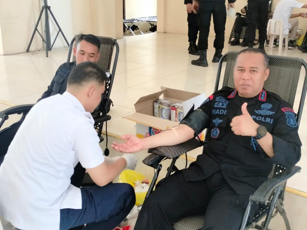sambut hut ke 77 korps brimob polri sat brimob polda jambi gelar donor darah 51257