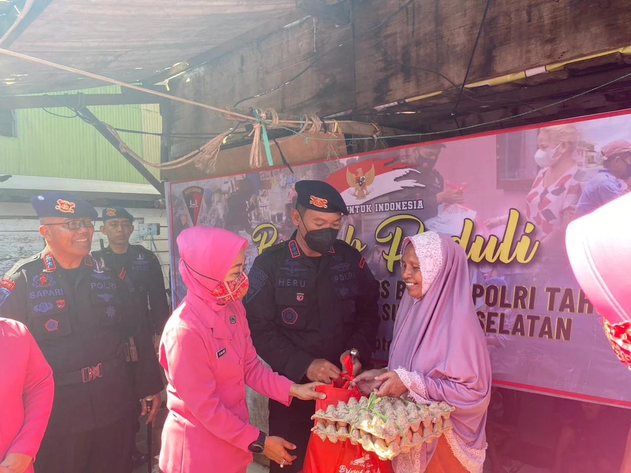 sambut hut korps brimob polri ke 77 polri gelar baksos 50767 1