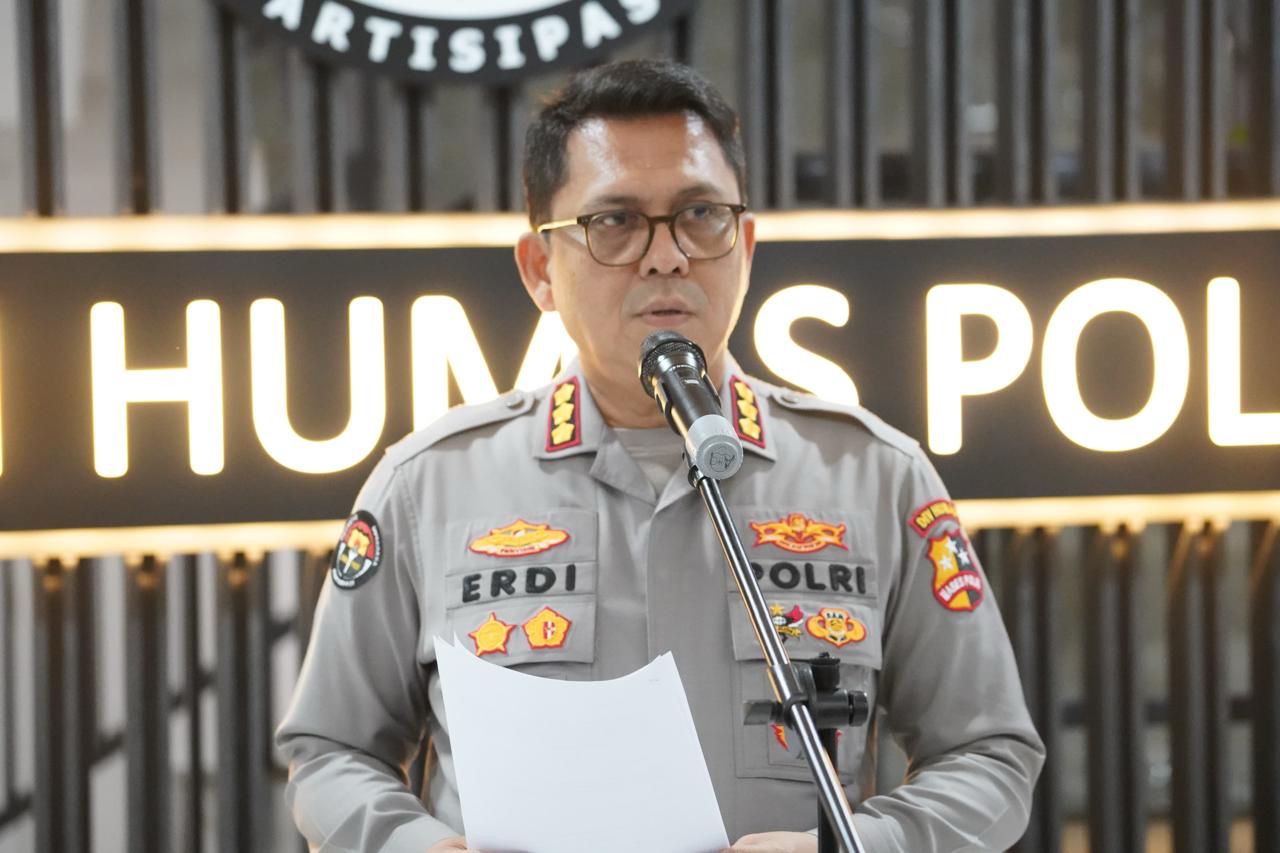 sanksi demosi dijatuhkan kepada dua pelanggar 83021