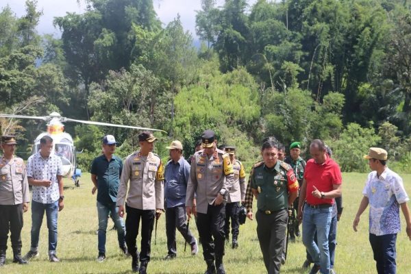 sebanyak 1 083 personel siap amankan kunker presiden ri di sulbar 72920