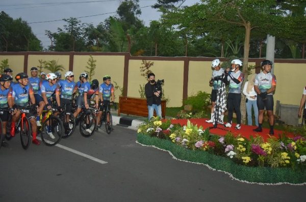 sebanyak 508 peserta ikuti gowes tour presisi polda lampung dengan jarak tempuh 1281 km 48022
