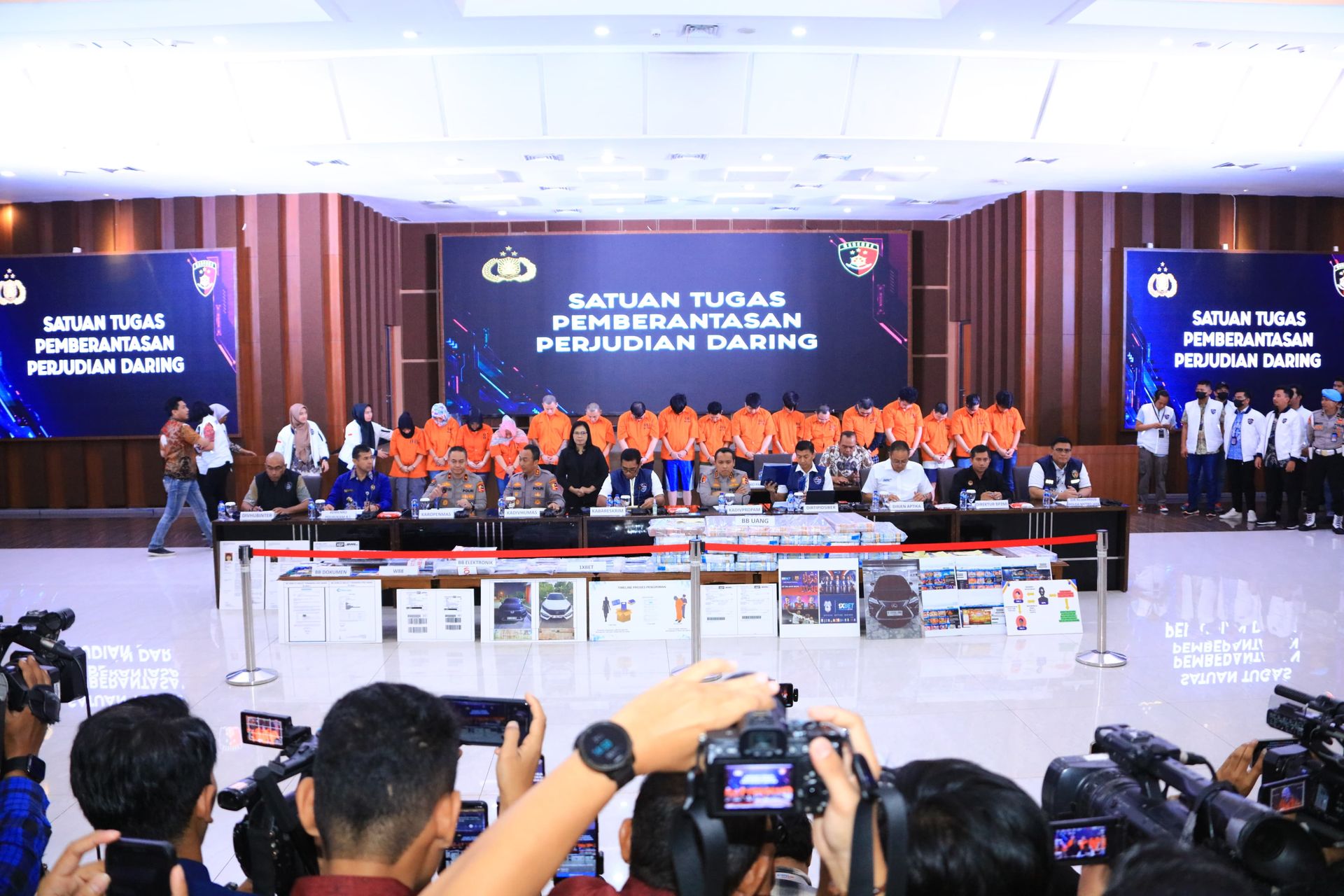 sejak 2022 bareskrim tindak 3 975 judol 75530