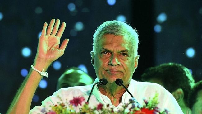 sekutu rajapaksa pm wickremesinghe jadi presiden baru sri lanka 48414