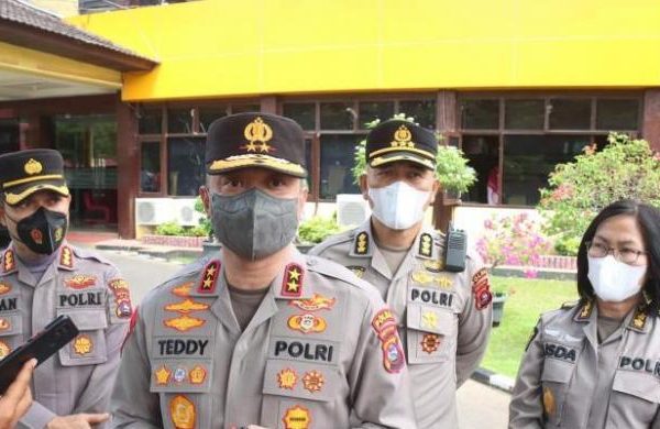 selama 15 hari polda sumbar berhasil amankan 121 orang terkait kasus perjudian 48965 1