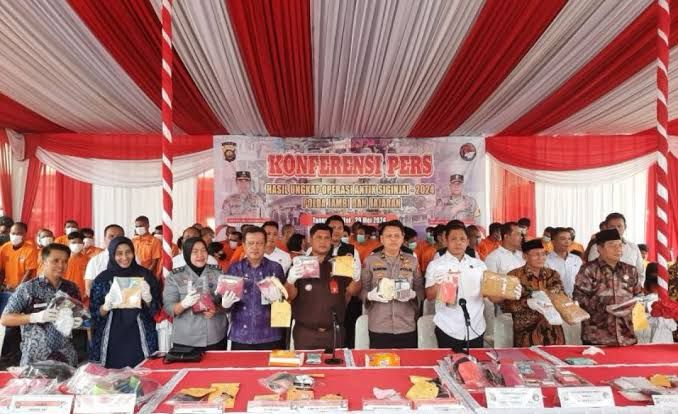 selama 20 hari operasi siginjai 2024 polisi berhasil menangkap 199 pelaku penyalahgunaan narkoba 74741