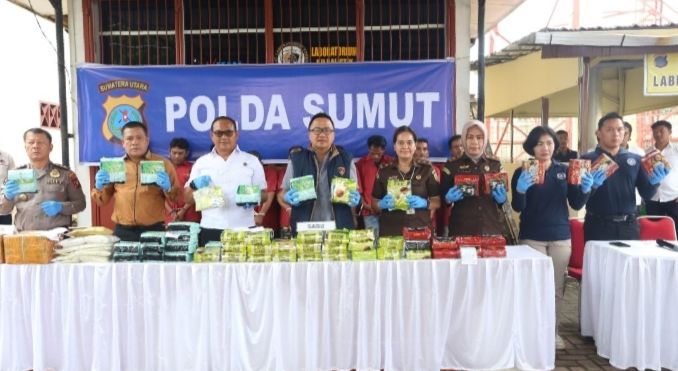 selamatkan ratusan ribu masyarakat dari bahaya narkoba polda sumut musnahkan 5777 kg sabu dan 10 kg ganja 69093