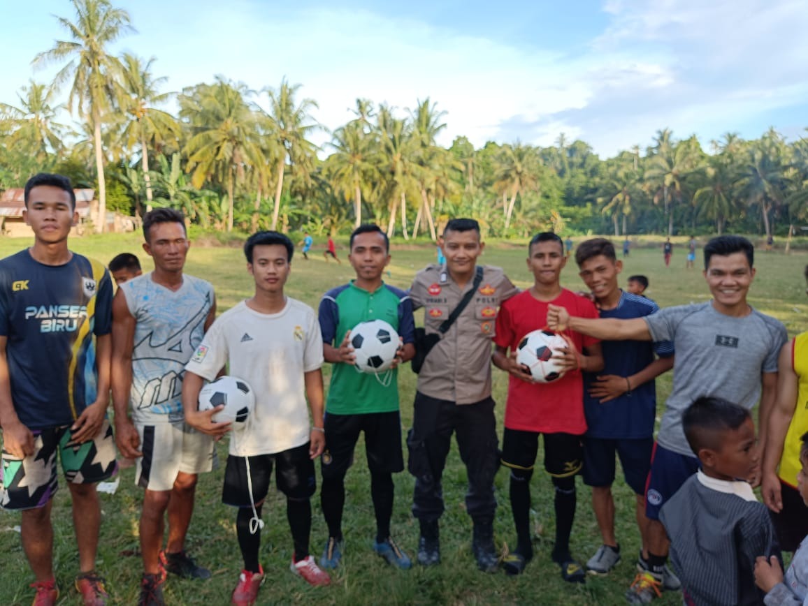 semangat seorang polisi yang bertugas di pulau terluar ingin menghidupkan kembali club sepakbola 47932 1