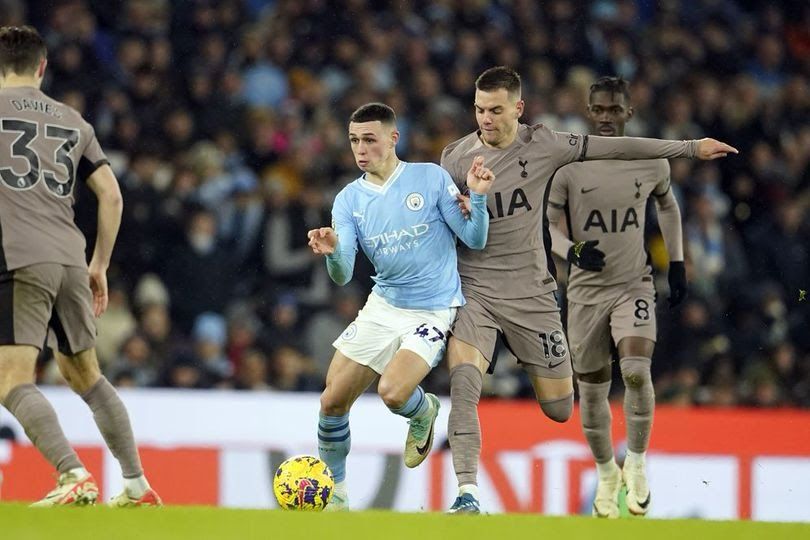 sengit manchester city dipaksa imbang 3 3 lawan tottenham 67082