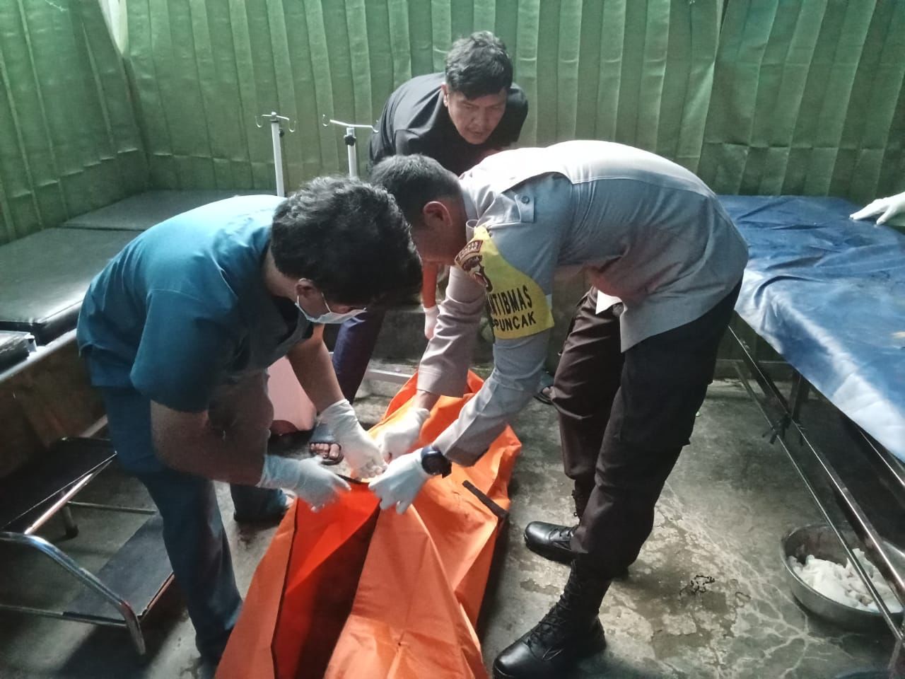 seorang anggota kkb tewas saat kontak tembak 55929