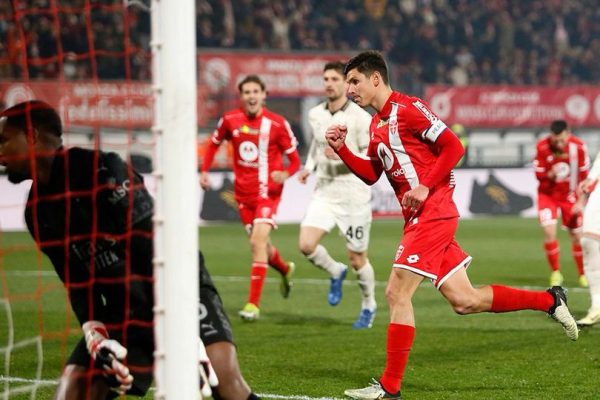 serie a ac milan kalah telak 4 2 atas monza 70342