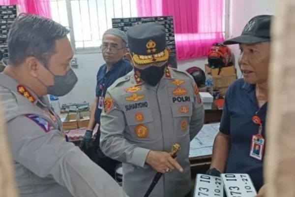 sidak ke samsat padang kapolda sumbar masyarakat puas dengan layanan yang kita berikan 50944