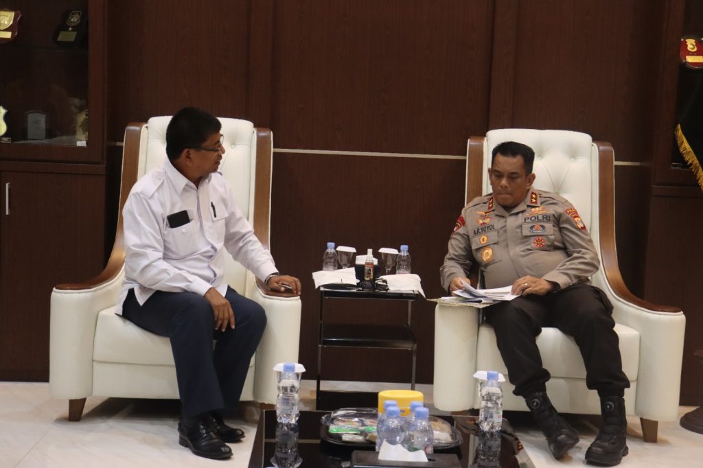 silaturahmi dengan pabrik gula tolangohula kapolda gorontalo polda gorontalo akan dukung penuh keamanan di pabrik gula 59513
