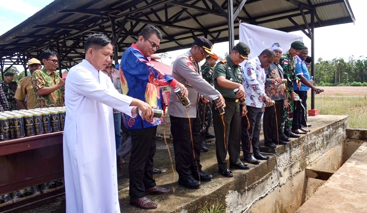 sinergi tni polri polres boven digoel gandeng kodim 1711 bvd berantas miras dan ganja 74282 1