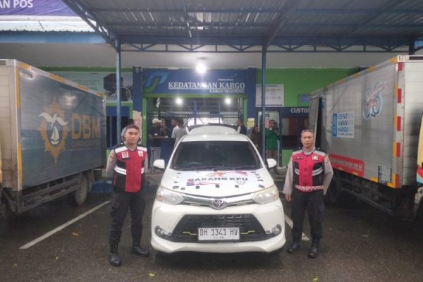 subsatgas pam objek penting omb turangga gelar pegawalan kotak logistik ke kantor kpu provinsi ntt 69425