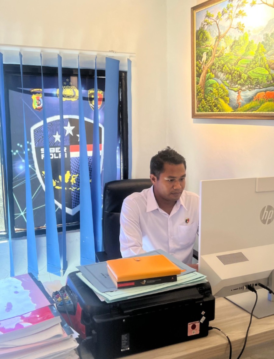 subsatgas siber intensifkan kegaitan patroli media sosial untuk jaga keamanan pilkada 2024 di ntt 78403