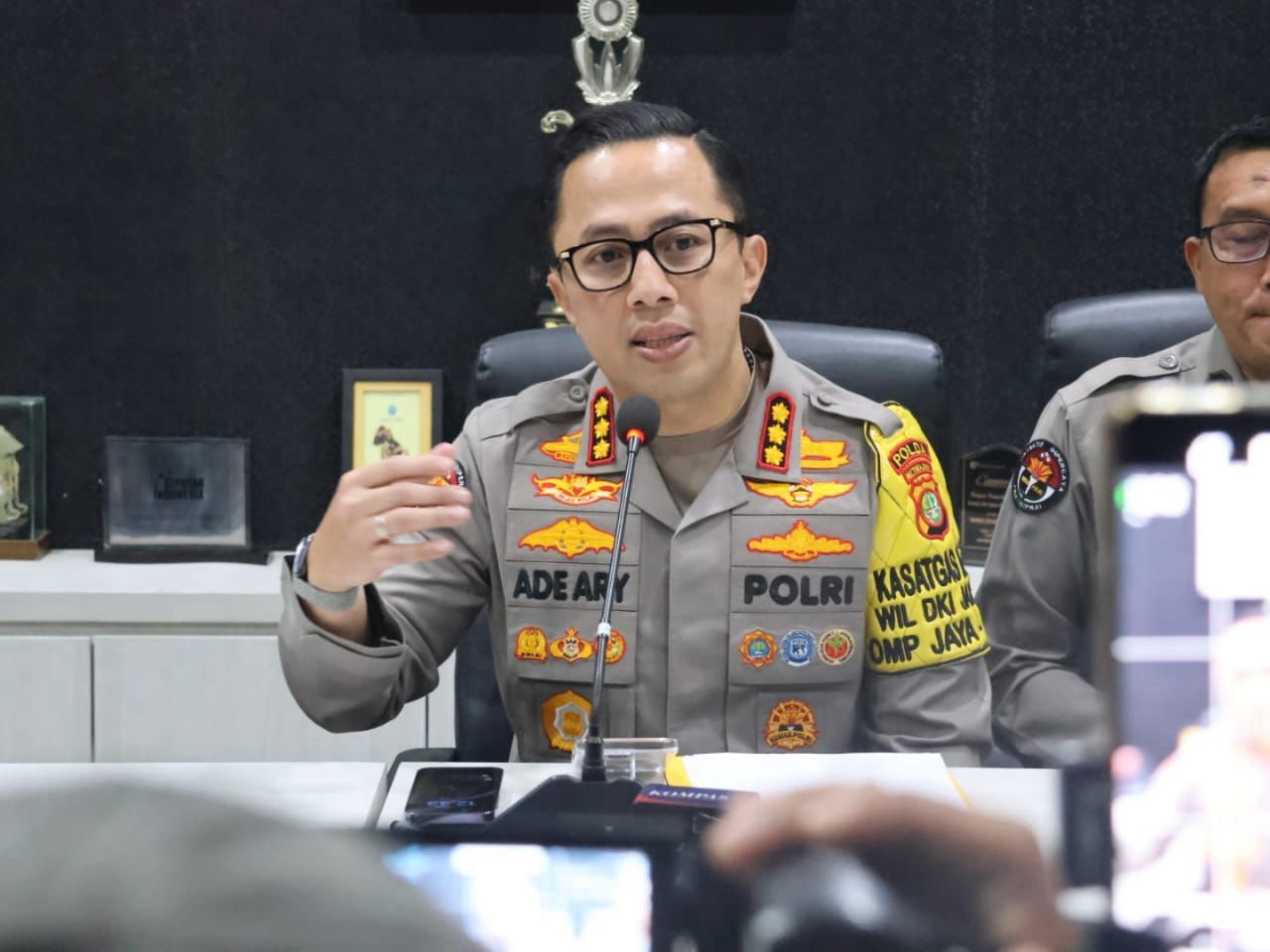 sudirman thamrin mulai ditutup transjakarta tetap bisa melintas 80062